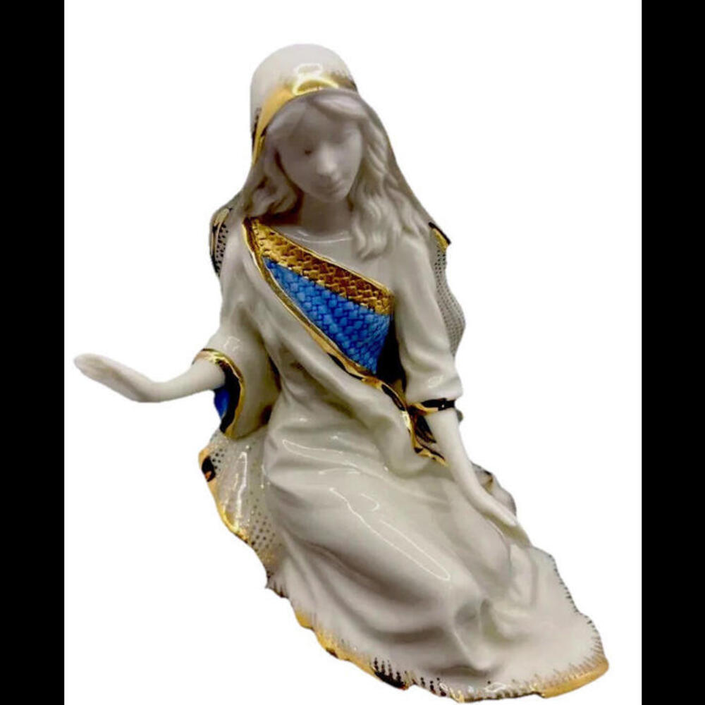 ✡️Lenox  First Blessing Nativity Set Mary figurine. Boxed